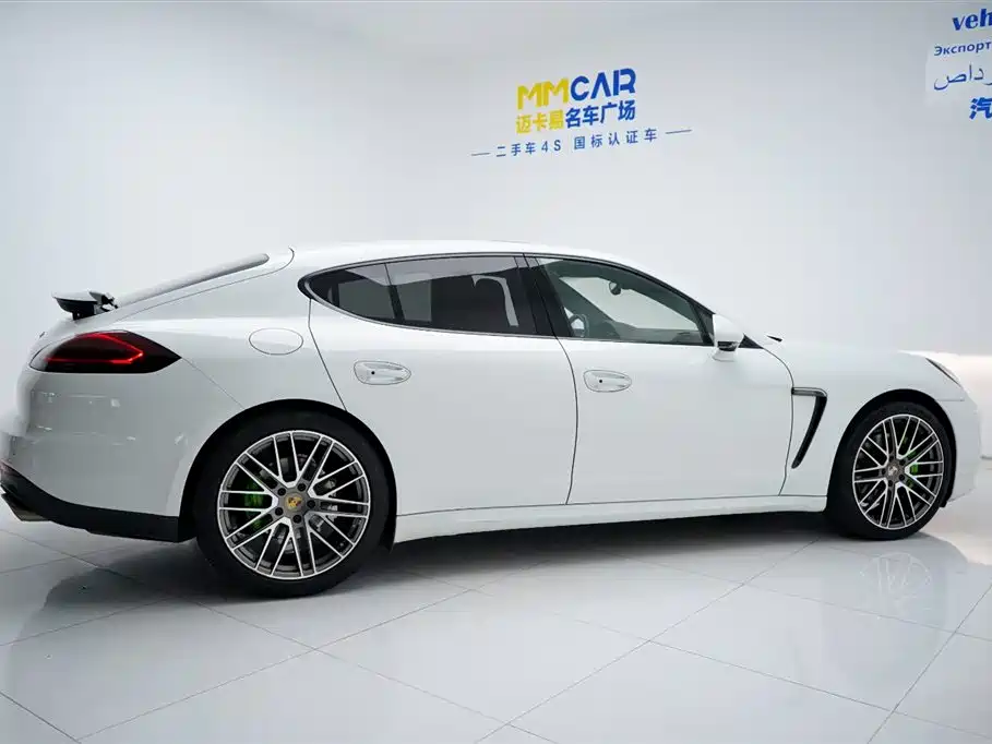 Porsche Panamera 2014 Panamera 3.0T фото 4