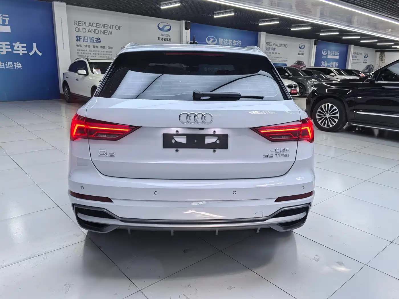 Audi Q3 2022 35 TFSI Fashion Dynamic фото 19