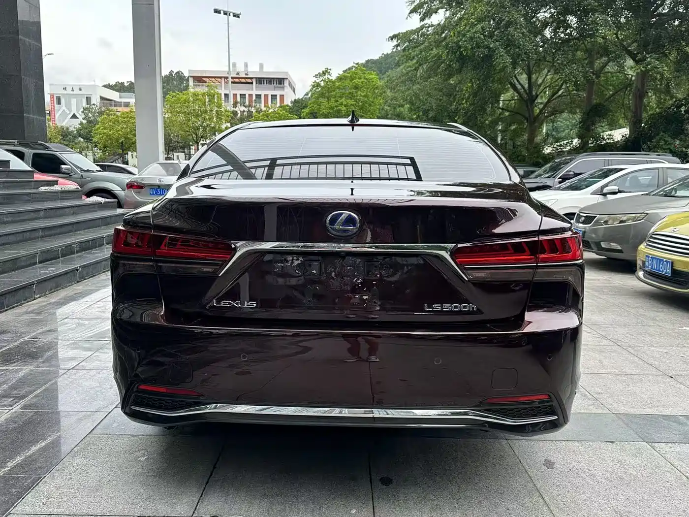 Lexus LS 2021 500h Excellence Edition фото 8