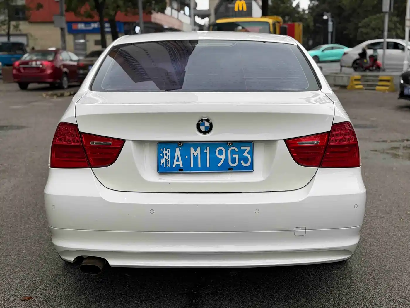BMW 3 Series 2011 2011 318i Leading