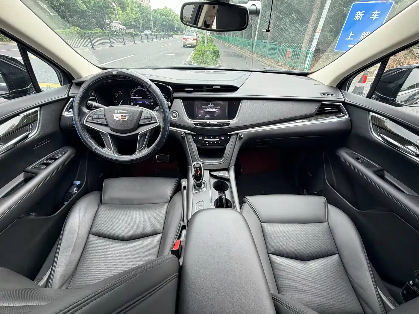 Cadillac XT5 2016 28T AWD Luxury Model фото 6