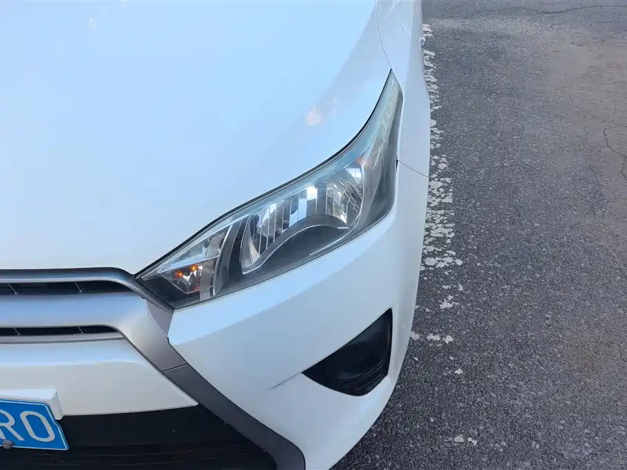 Toyota YARiS L Zhi Xuan 2015 1.5E Auto Charming Edition фото 4