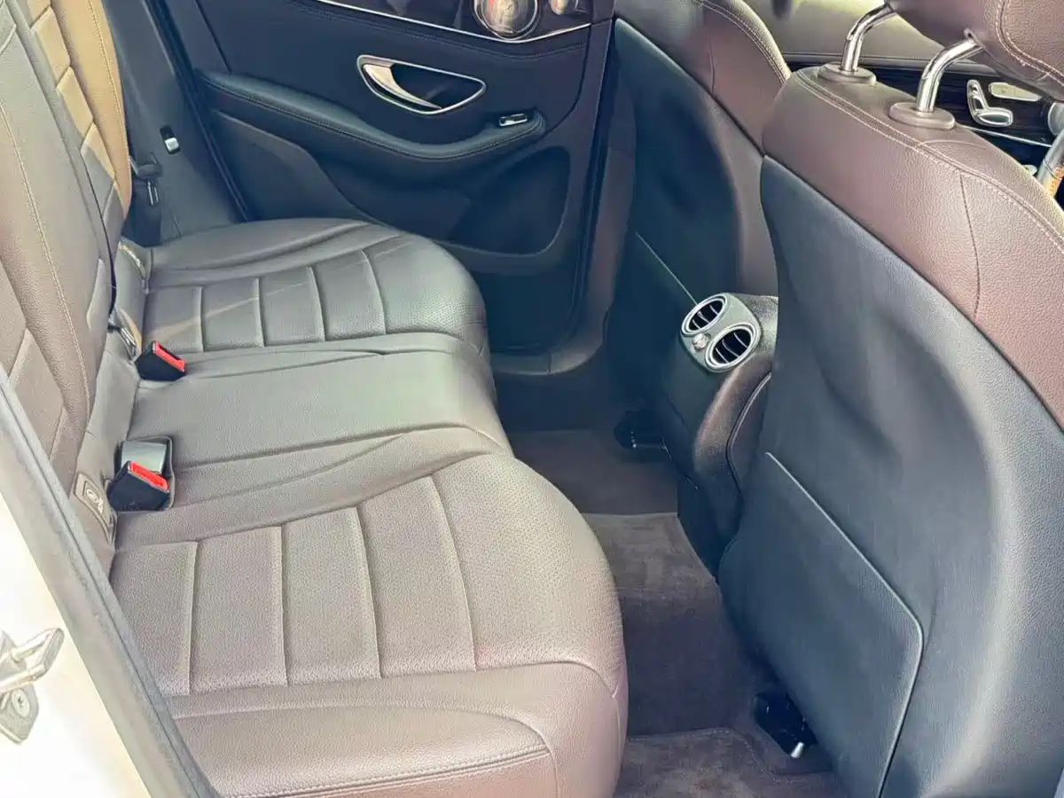 Mercedes-Benz GLC 2017 GLC 260 4MATIC Luxury фото 5