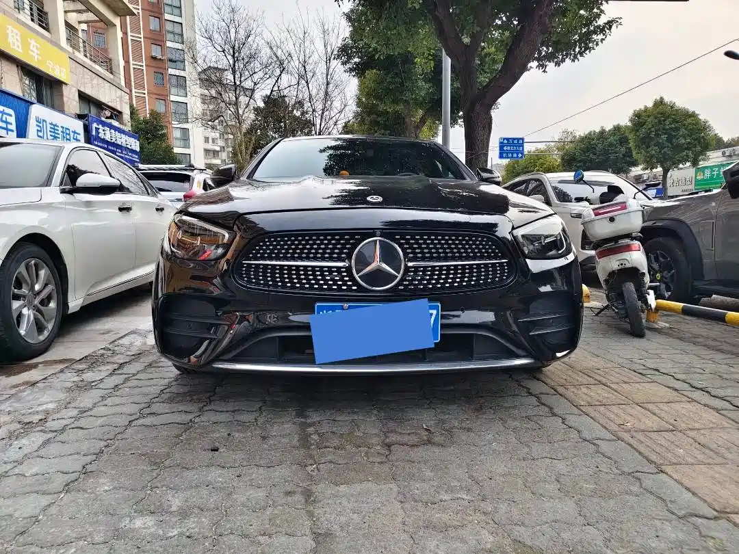  E CLASS