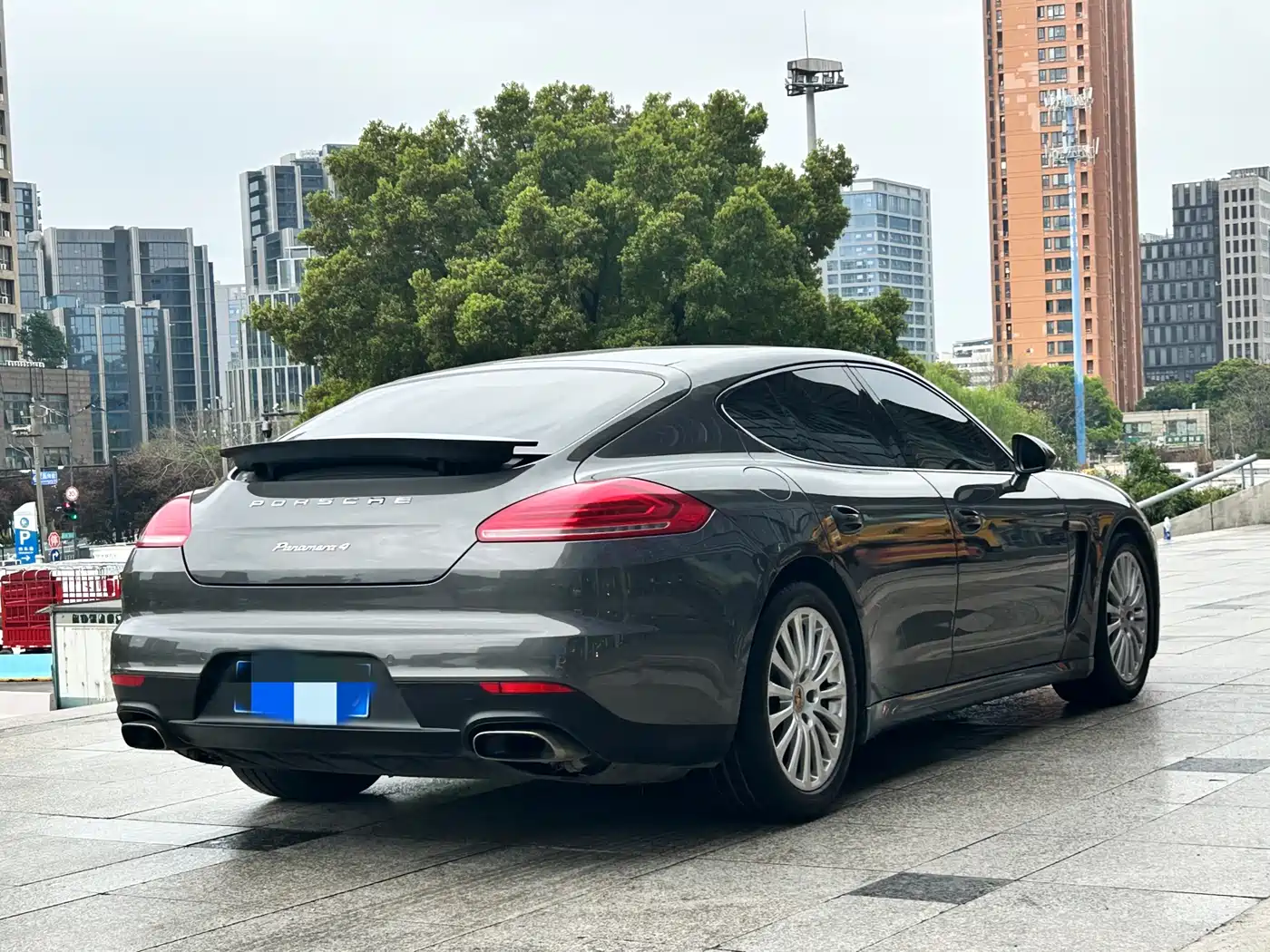 Porsche Panamera 2014 Panamera 4 3.0T фото 4
