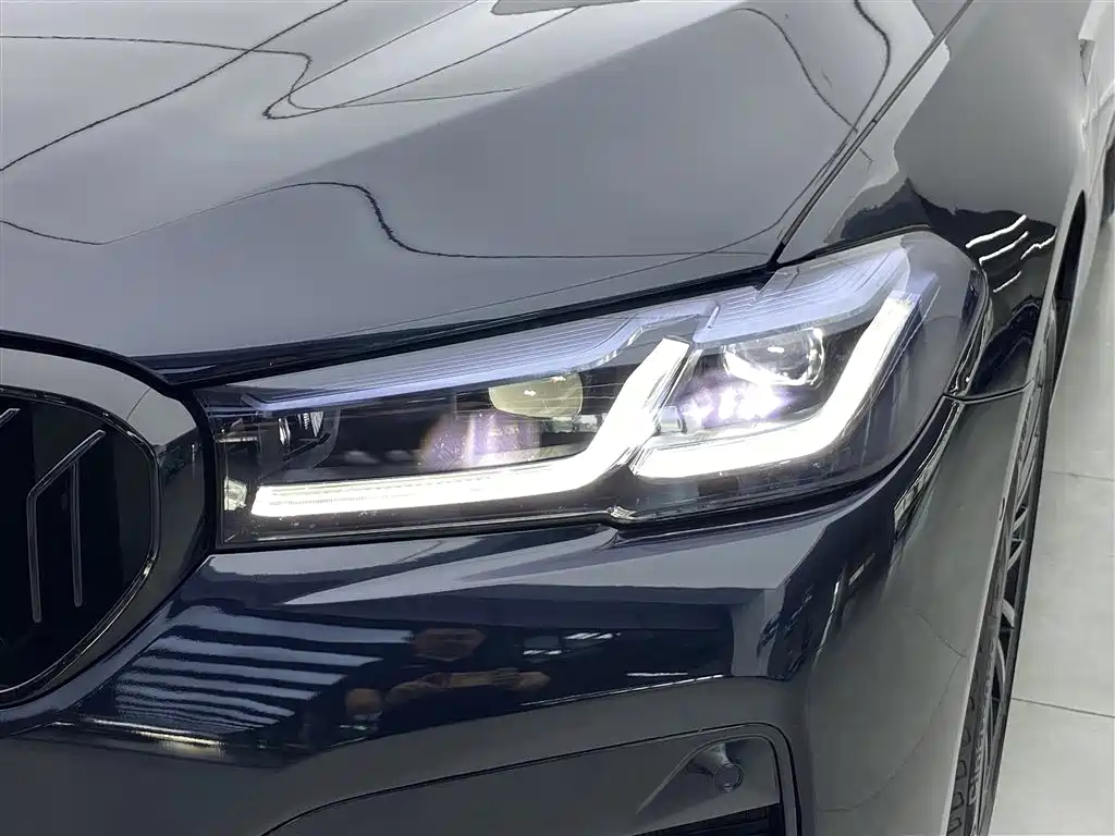 BMW 5 Series 2022 Facelift 530Li Leading M Sport Package фото 28