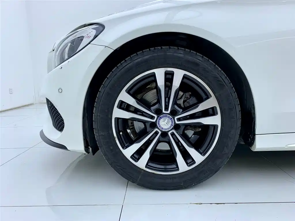 Mercedes-Benz C-Class 2017 Facelift C 200 Sport Edition фото 6
