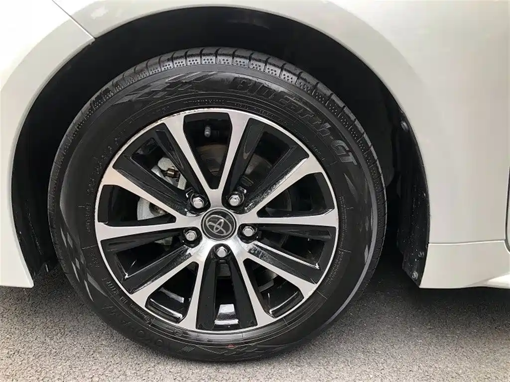 Toyota Levin 2023 Smart Hybrid 1.8L Luxury фото 15