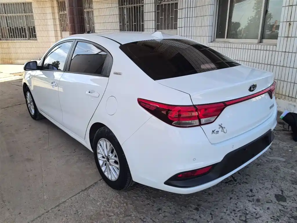 Kia K2 2017 Sedan 1.4L MT 15th Anniversary Special Edition GLS фото 5