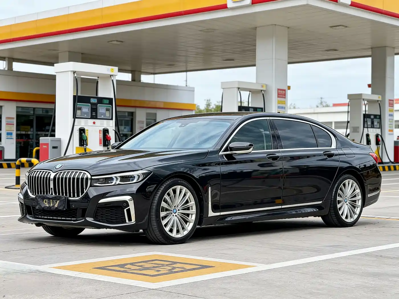 BMW 7 Series 2016 740Li Leading Edition