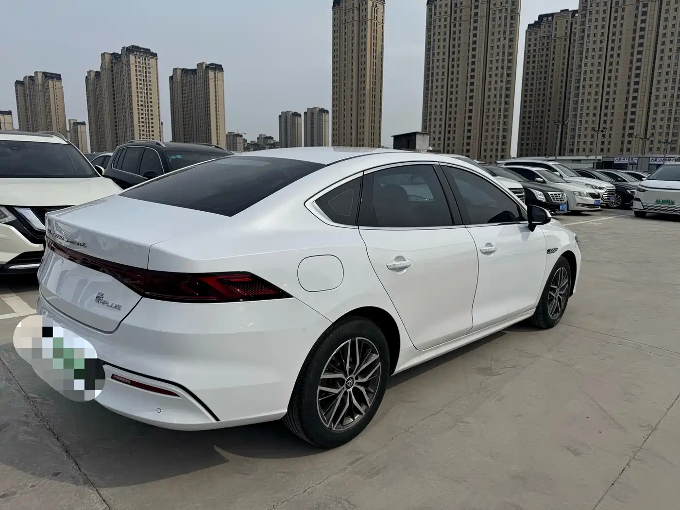 BYD Qin PLUS 2021 DM-i 55KM Flagship фото 9
