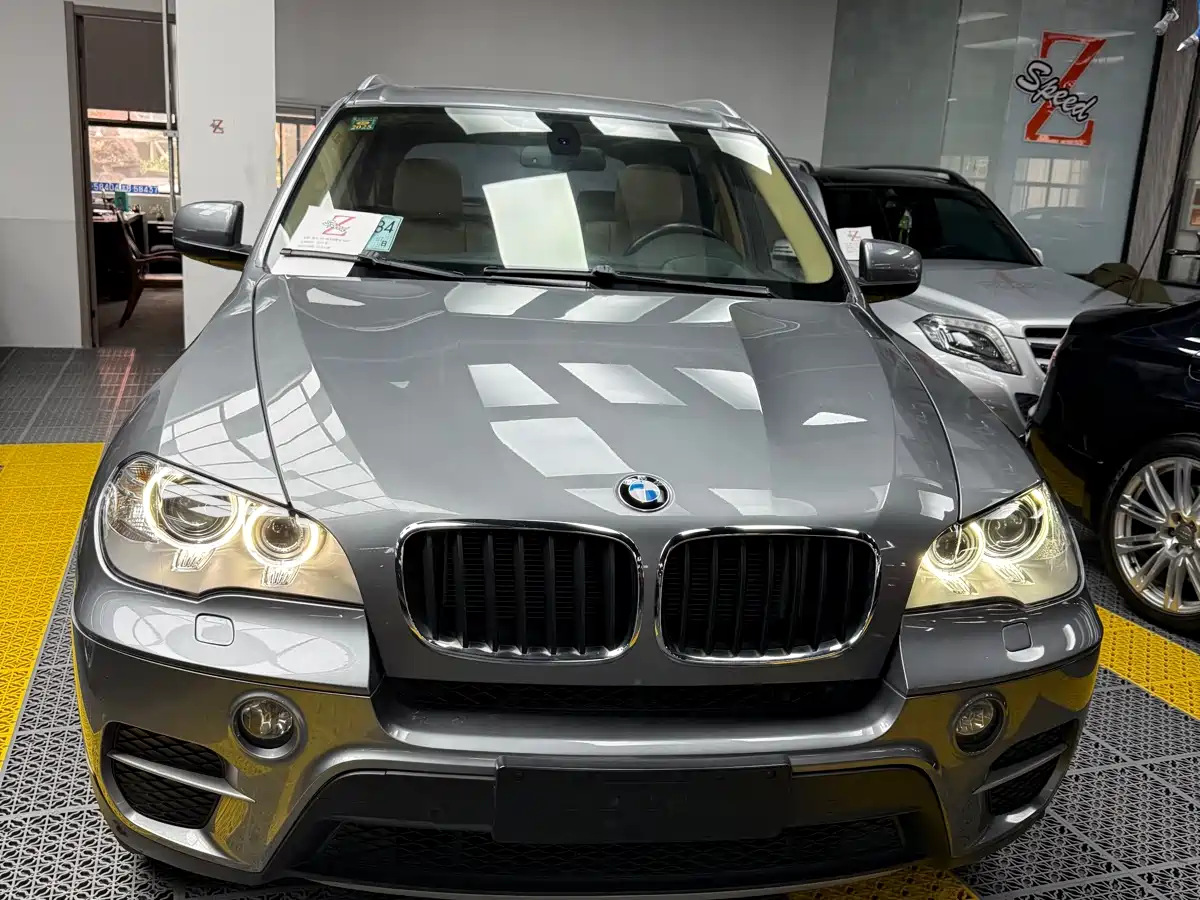 BMW X5 (Import) 2011 xDrive35i Luxury Edition фото 3