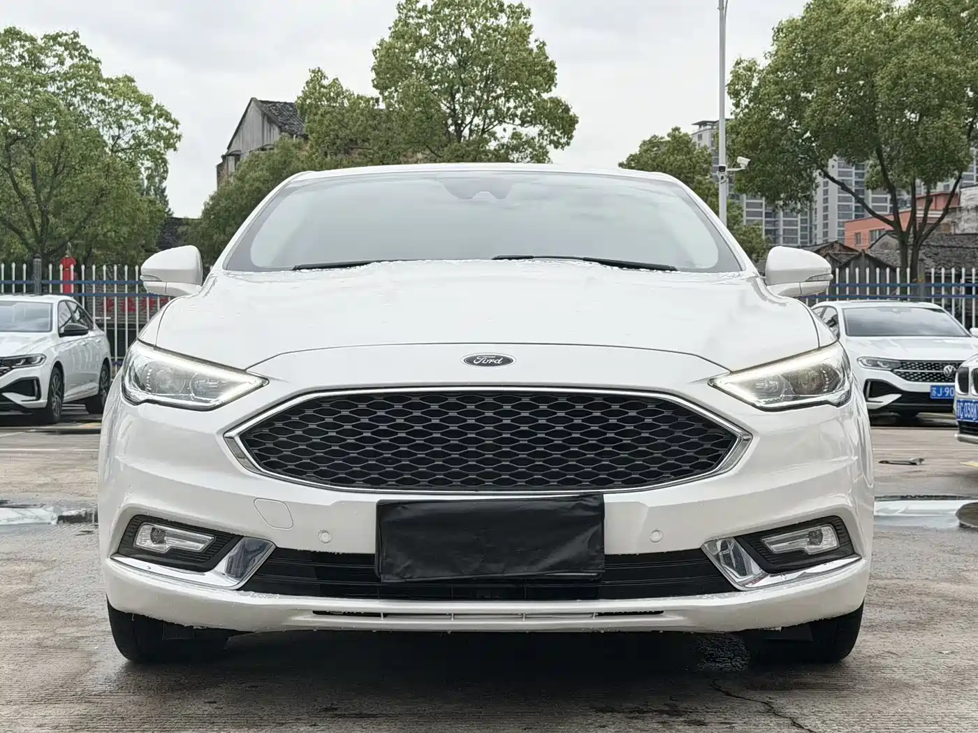 FORD MONDEO