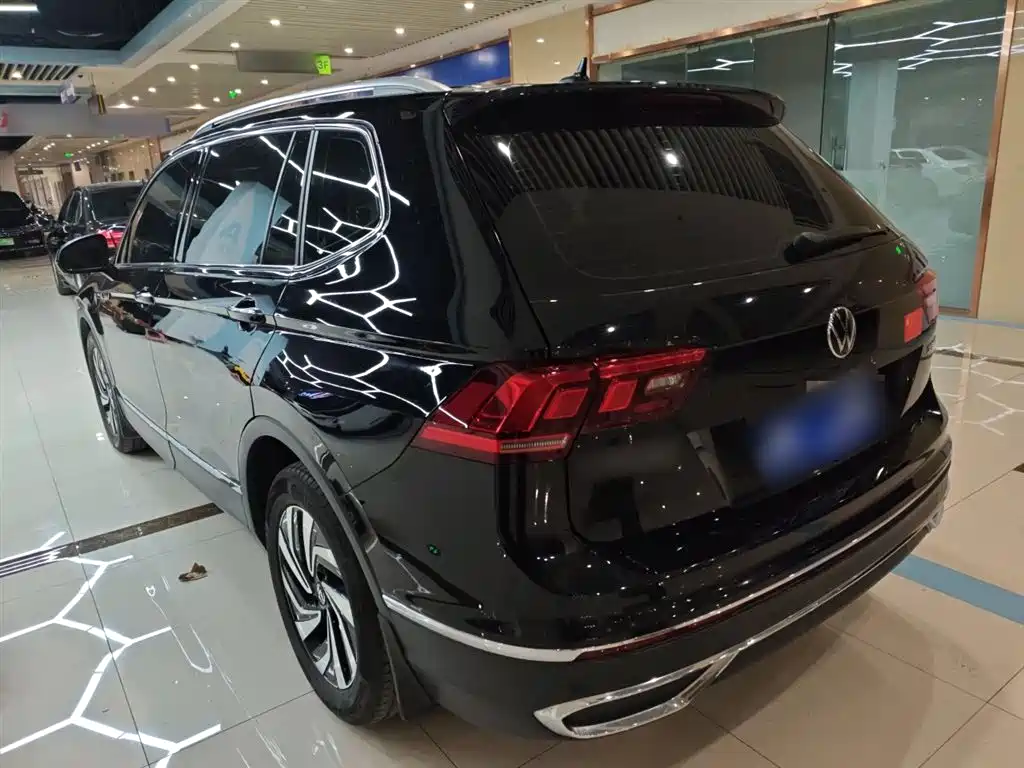 Volkswagen Tiguan L 2022 330TSI Automatic 2WD Comfort Edition фото 5