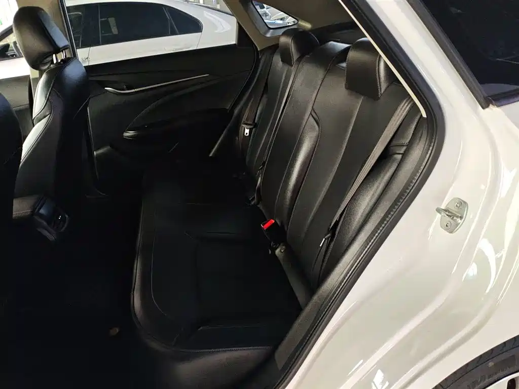 Buick Excelle 2021 Facelift 1.3T Auto Mild Hybrid Elite фото 17