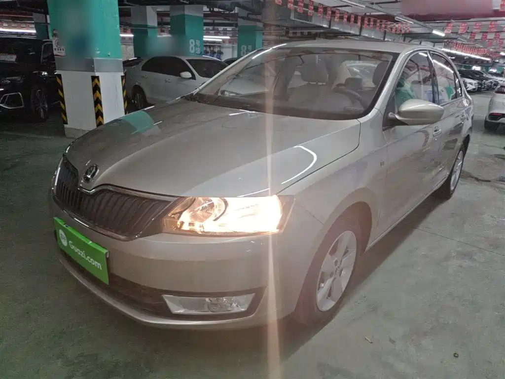 Škoda Rapid 2016 1.6L Automatic Pioneer Edition