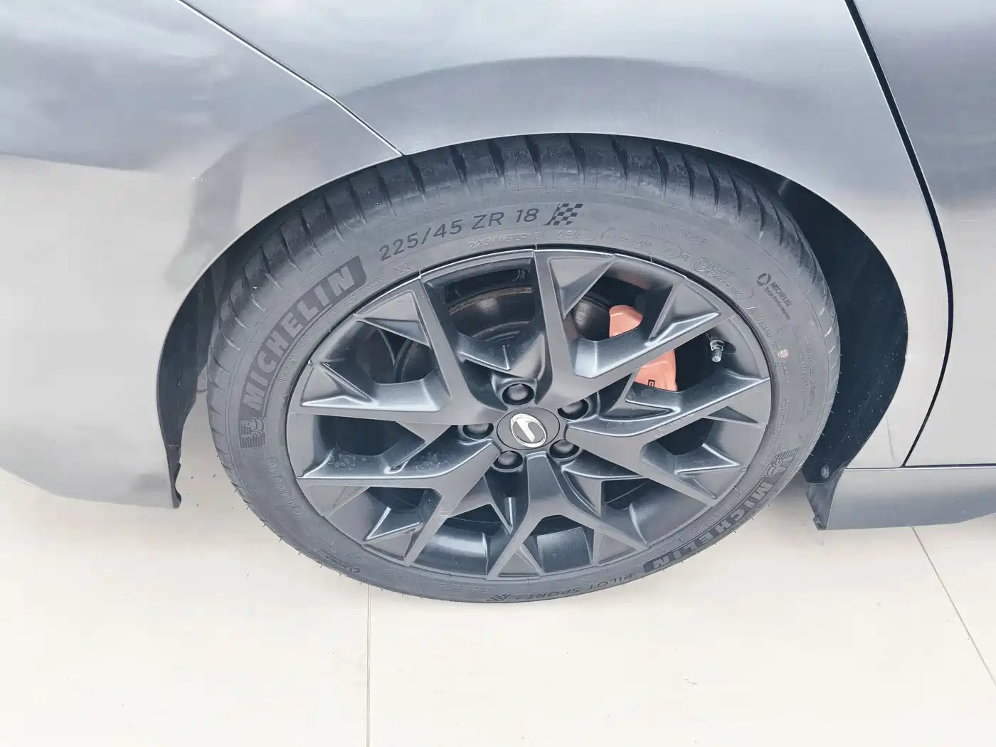 GAC Trumpchi Trumpchi Emkoo 2022 270T DCT J16 R-style Track Edition фото 12