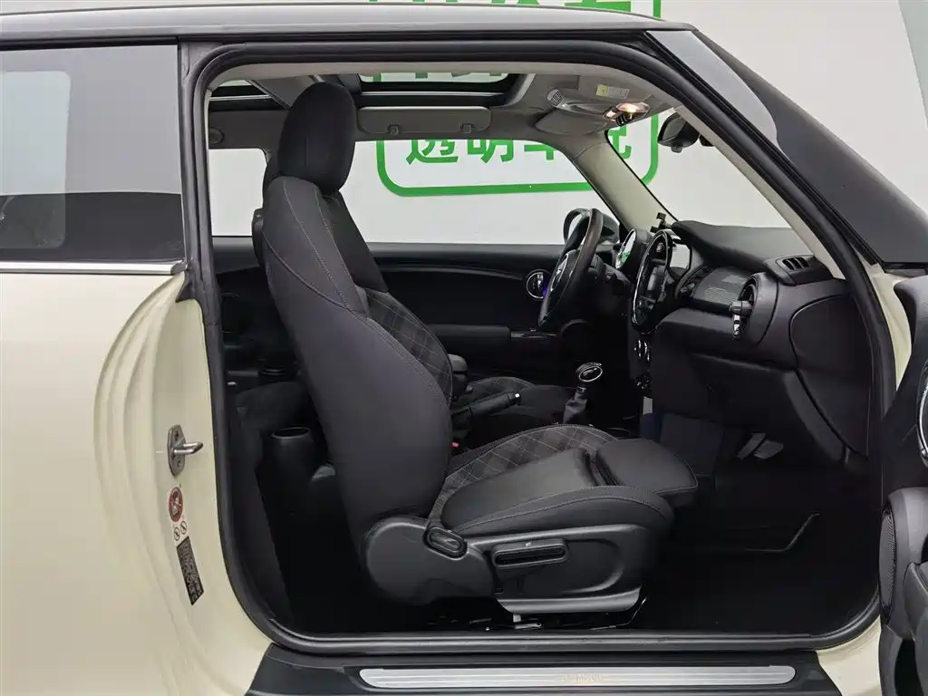 MINI 2016 1.5T COOPER Pioneer фото 23