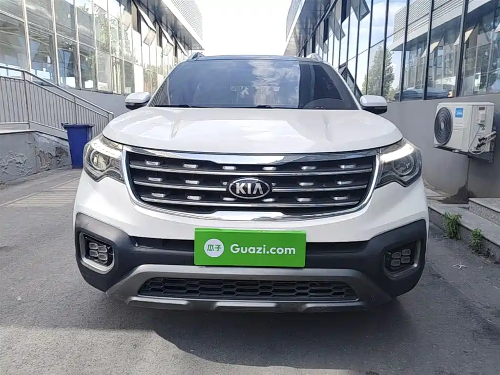 Kia Sportage 2019 2.0L Automatic Smart Luxury Edition фото 3