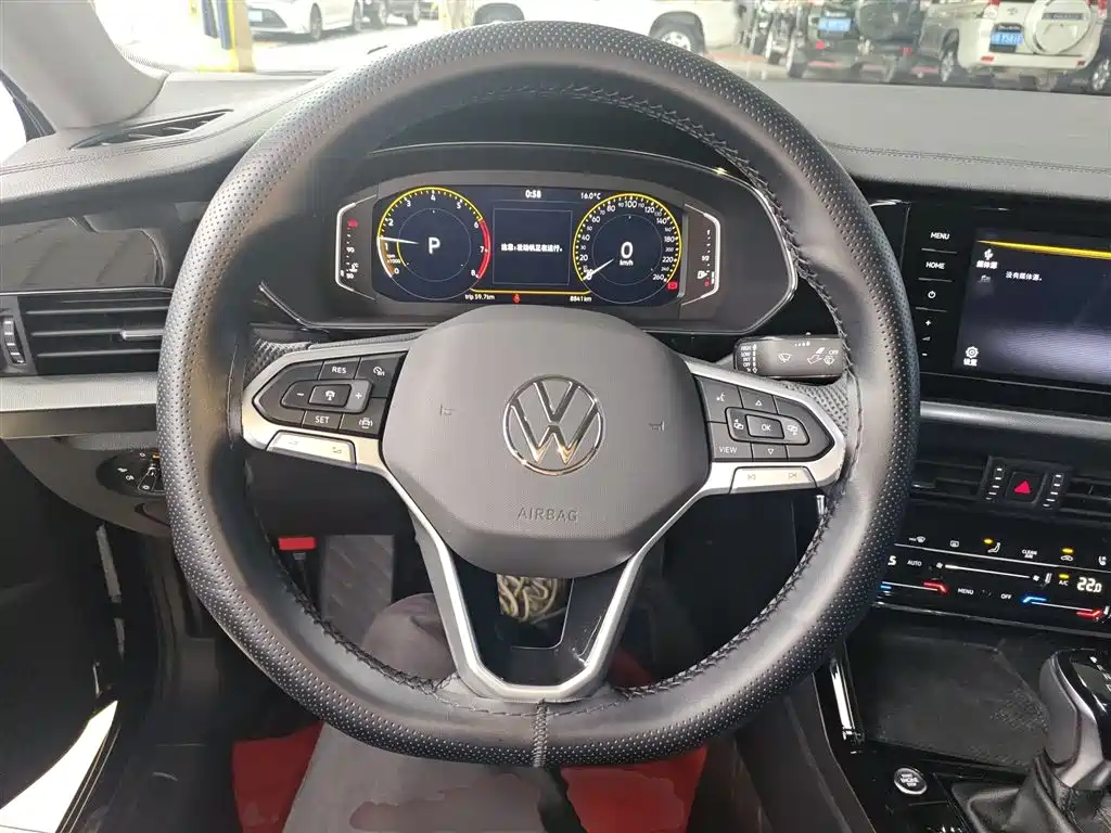 Volkswagen Passat 2025 Outstanding 380TSI Dragon Soaring Edition фото 11