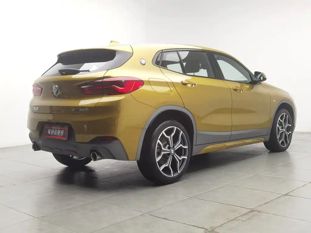 Фото 2 - BMW X2 (Import)