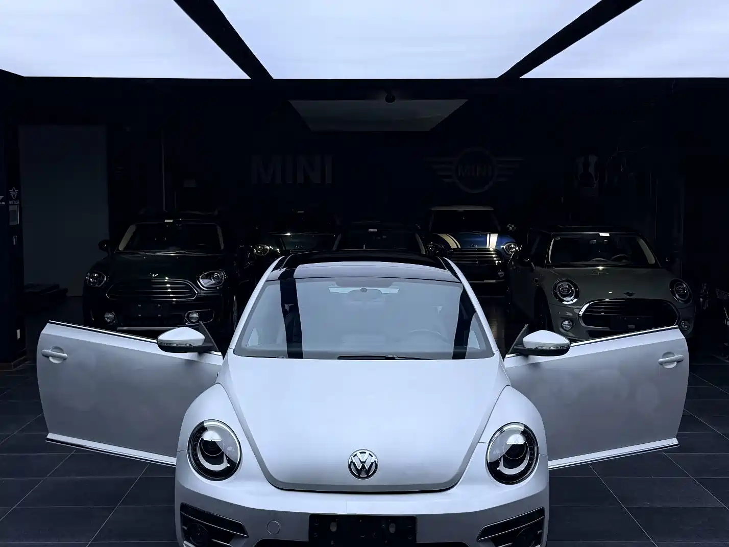 Фото 3 - Volkswagen Beetle