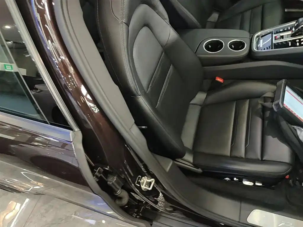 Porsche Panamera 2017 Panamera 3.0T фото 25