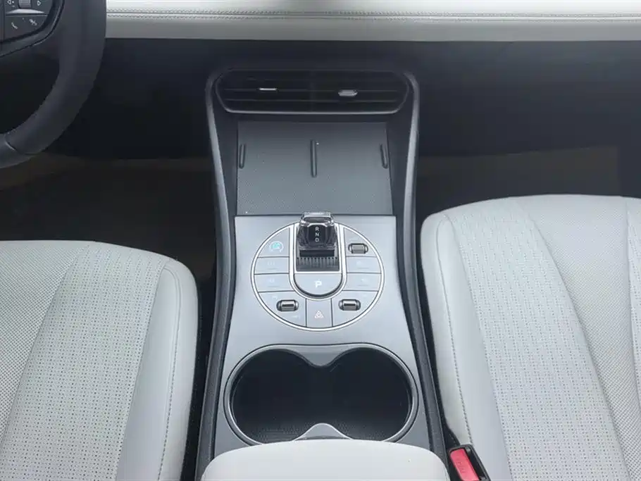 BYD Hai Bao 05 DM-i 2025 DM-i Smart Drive Edition 55KM Luxury фото 16
