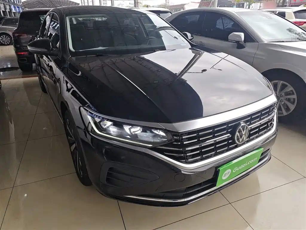 Volkswagen Passat 2025 Outstanding 380TSI Dragon Soaring Edition фото 4