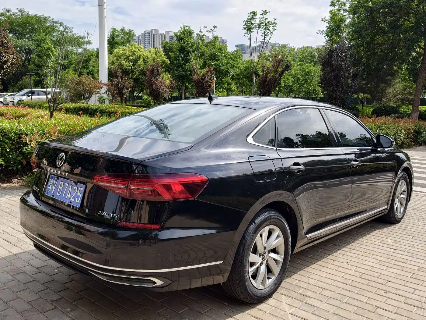 Volkswagen Passat 2020 Facelift 280TSI Business Version China VI фото 6