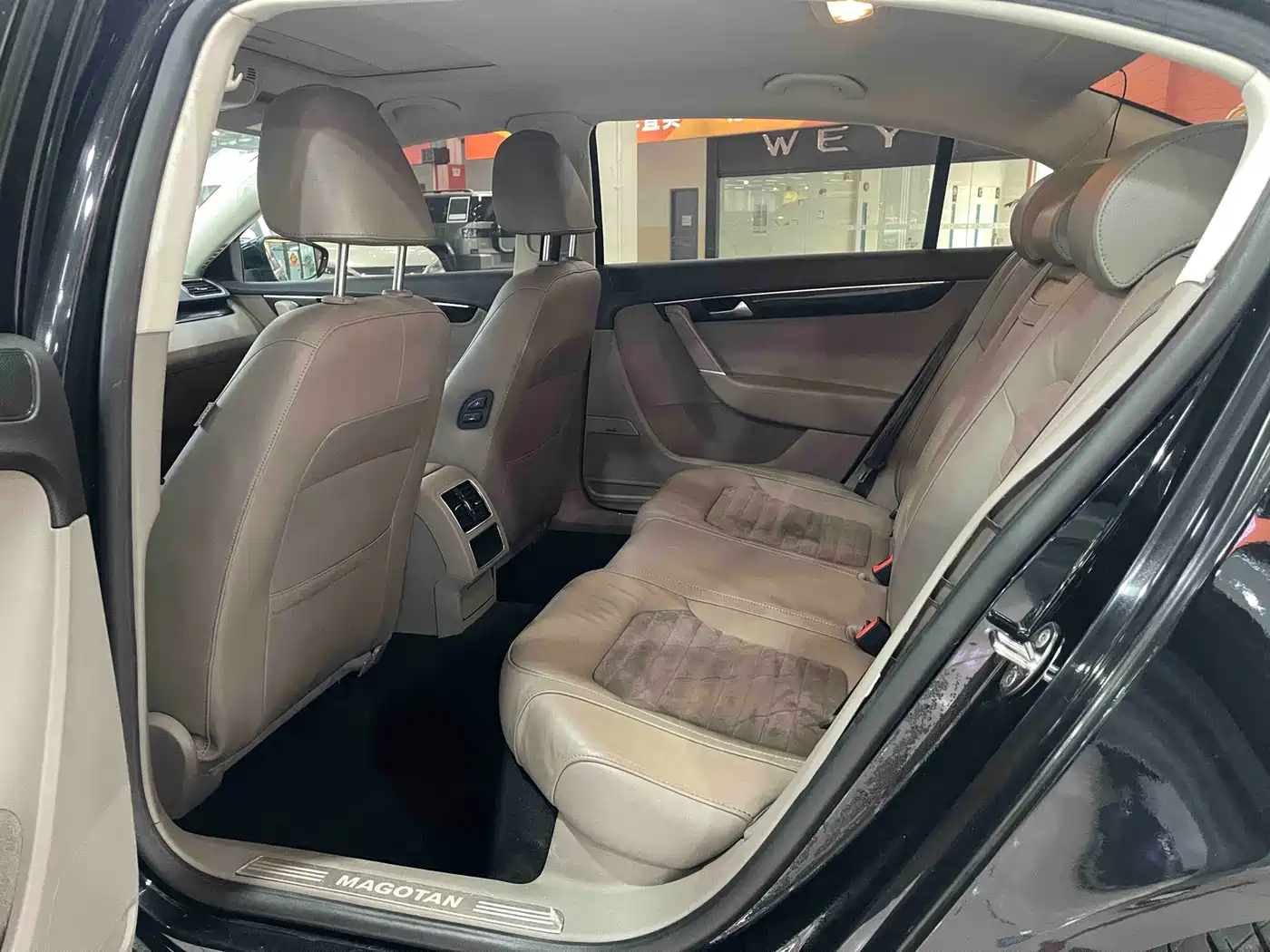 Volkswagen Magotan 2015 Facelift 1.8TSI Luxury фото 14