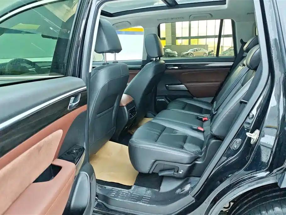 GAC Trumpchi Trumpchi GS8 2017 320T 2WD Luxury Smart Connect (7-seater) фото 11