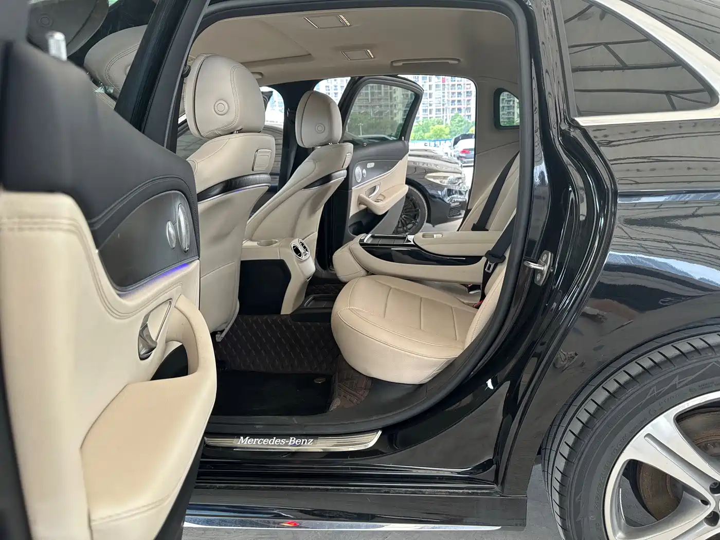 Mercedes-Benz E-Class 2016 E 200 L Sport Type фото 20