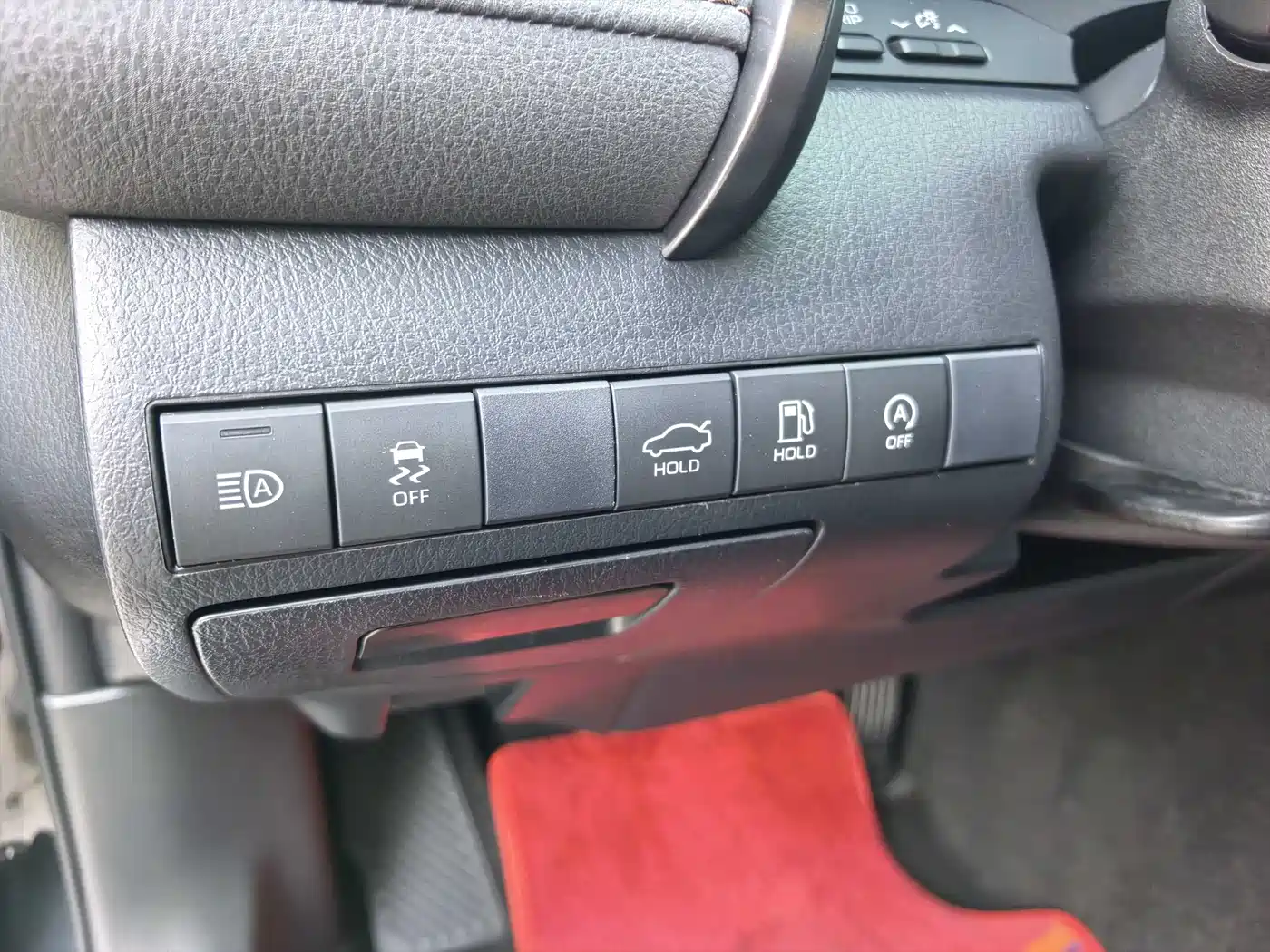 Toyota Camry 2023 2.5G Luxury Edition фото 11