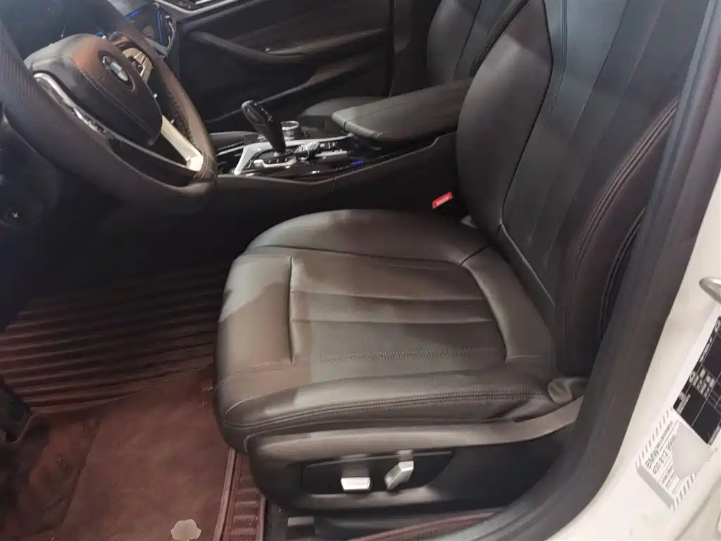 BMW 5 Series 2018 525Li M Sport Package фото 11