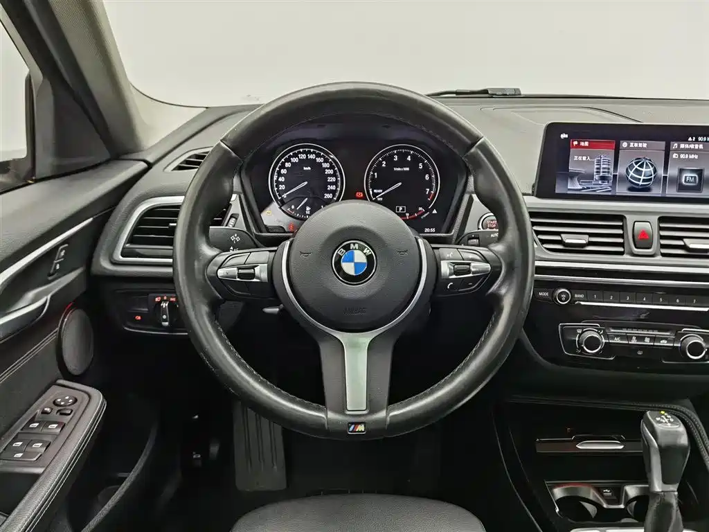 BMW 1 Series 2019 118i M Sport Package фото 11