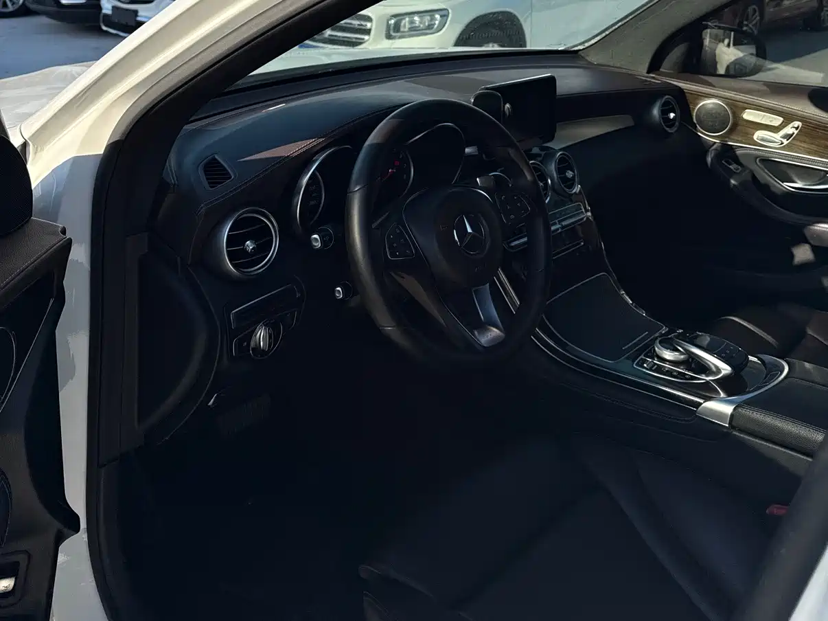 Mercedes-Benz GLC 2016 GLC 260 4MATIC Dynamic фото 7