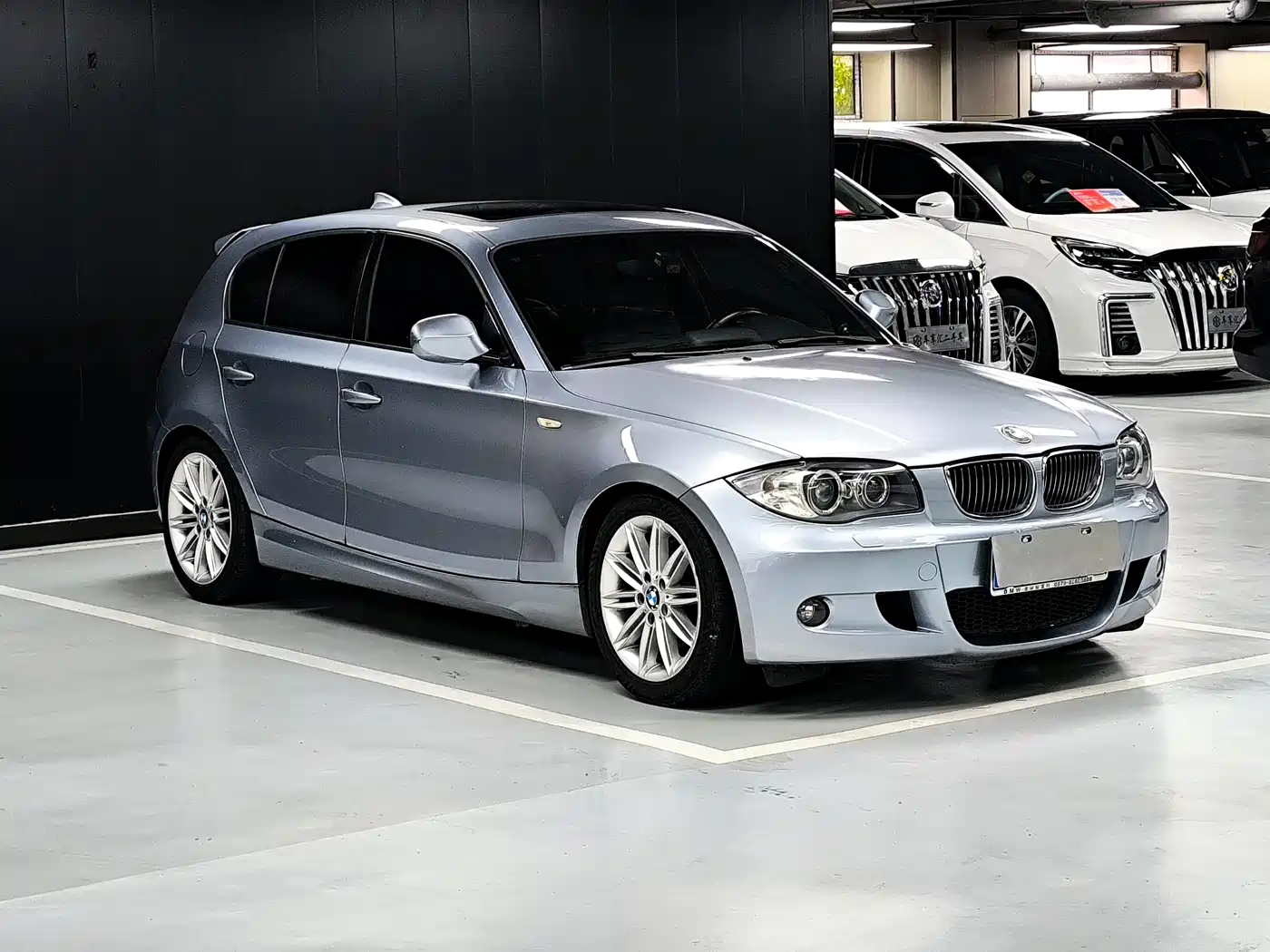 BMW 1 Series (Import) 2010 120i Sport Limited Edition фото 3