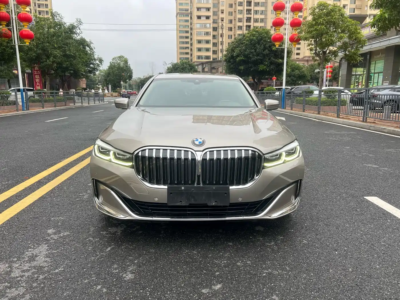 BMW 7 Series 2021 Model 740Li Leading Luxury Package фото 3