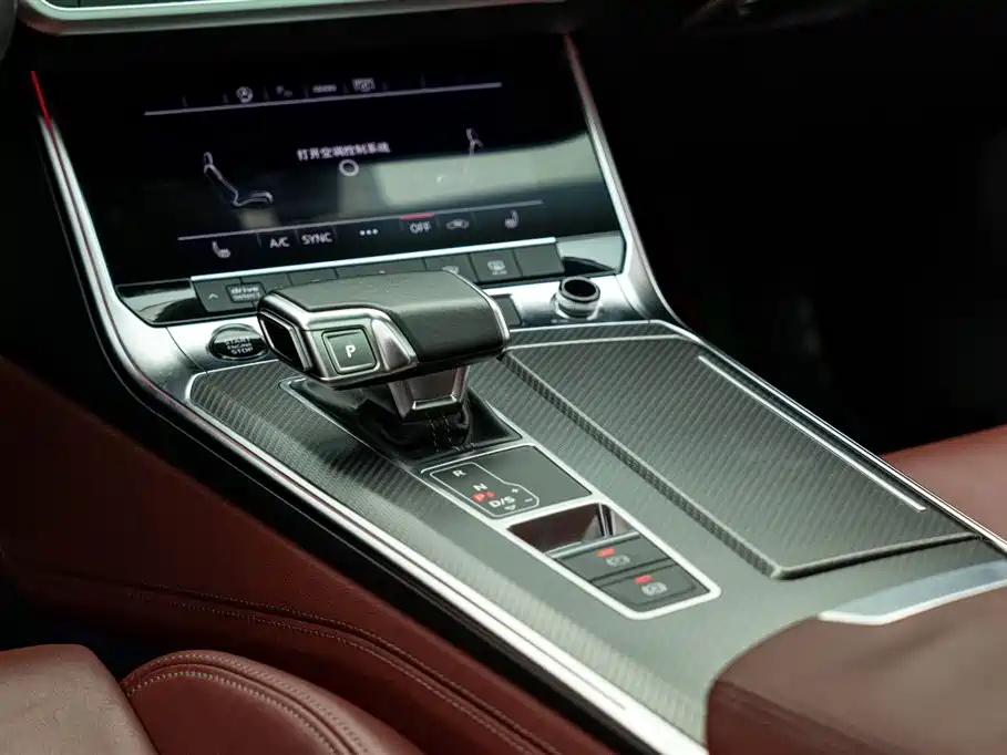 Audi A7L 2024 45 TFSI quattro S-line Black Warrior Edition фото 14