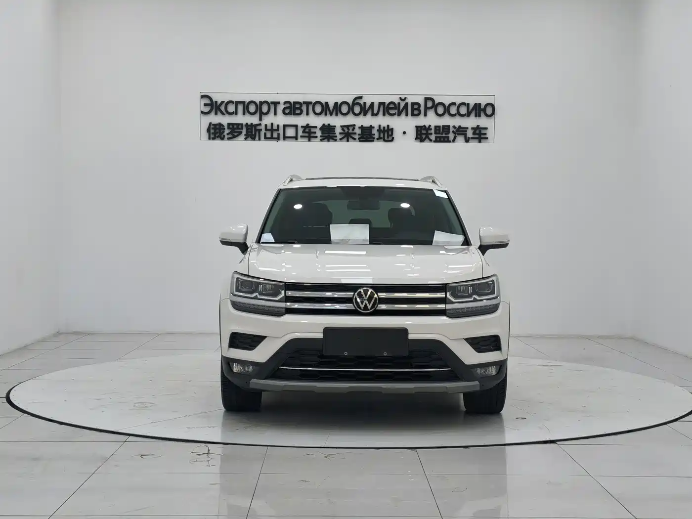 Volkswagen Tharu 2021 330TSI 4WD Luxury Plus фото 2