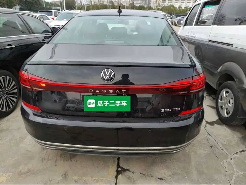 Volkswagen Passat 2022 330TSI Elite Edition фото 4