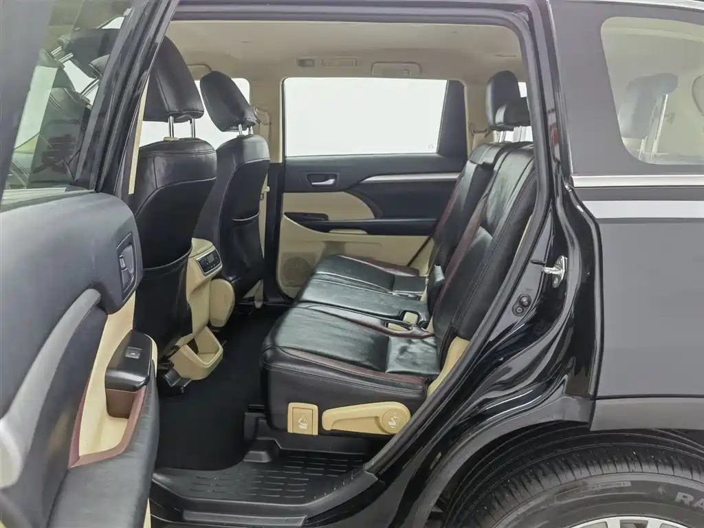 Toyota Highlander 2017 2.0T 4WD Elite 7-Seater фото 15