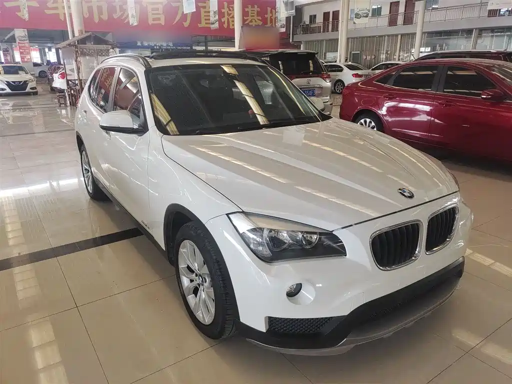 BMW X1 2014 sDrive18i Fashion Edition фото 24