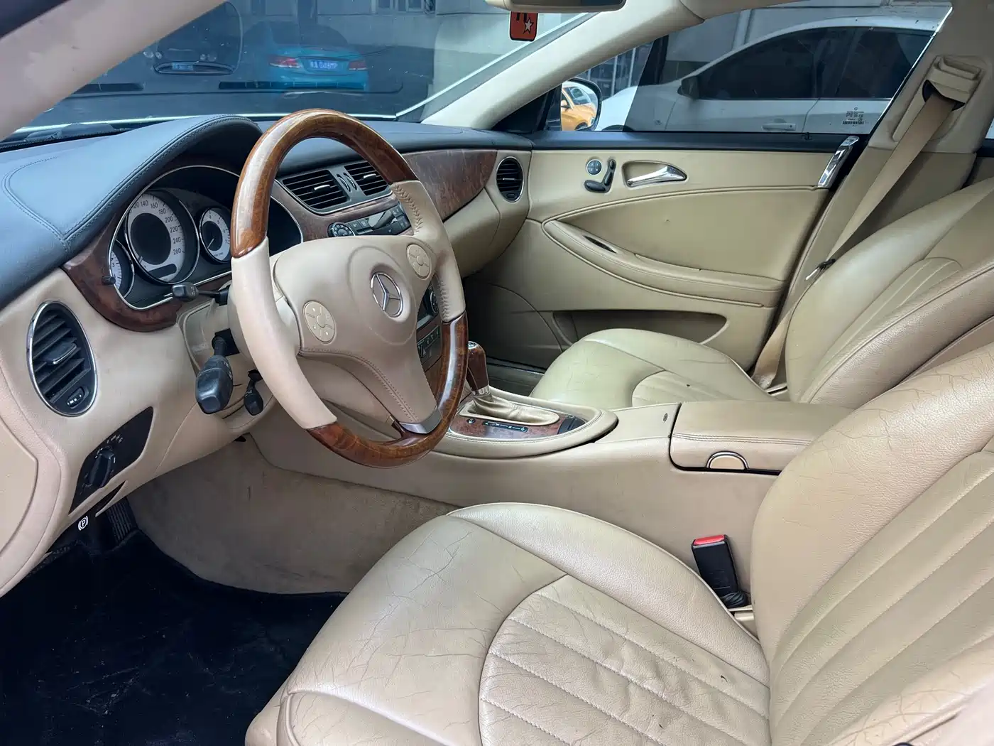 Mercedes-Benz CLS 2009 CLS 300 фото 11