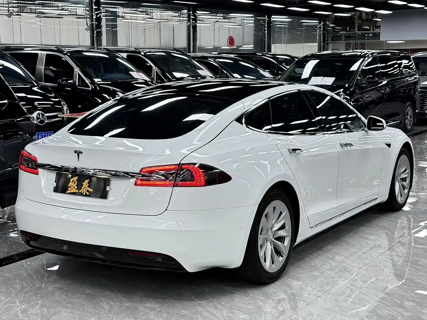 TESLA MODEL S