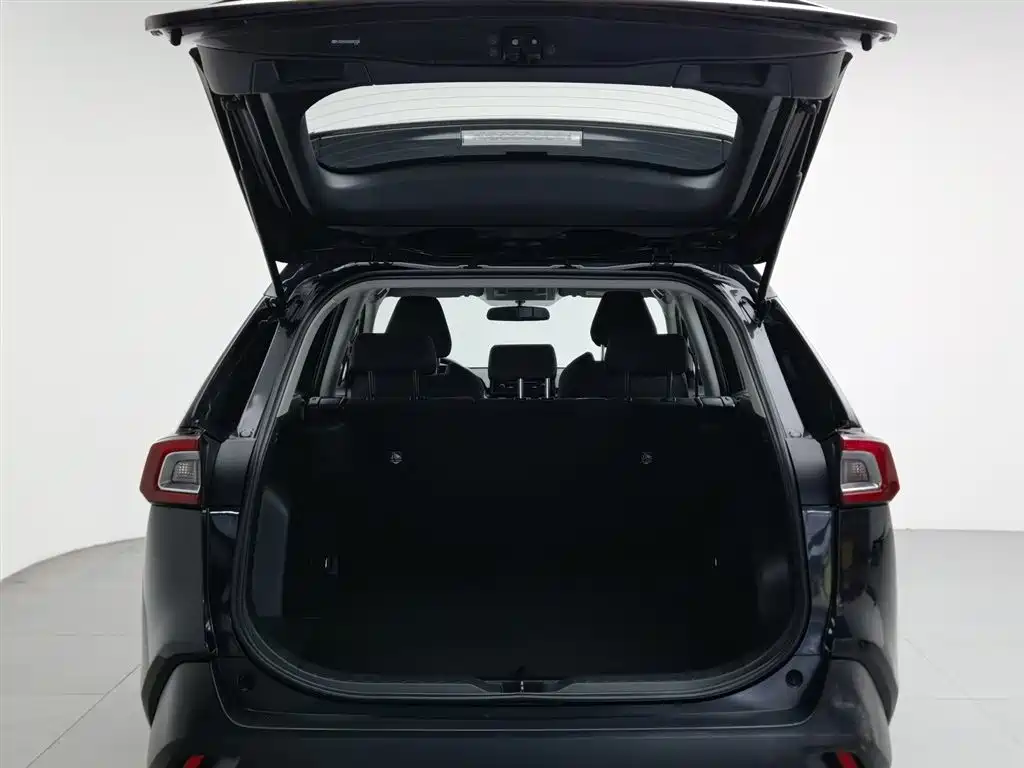 Toyota Wildlander 2022 2.0L CVT FWD Leading Edition фото 16