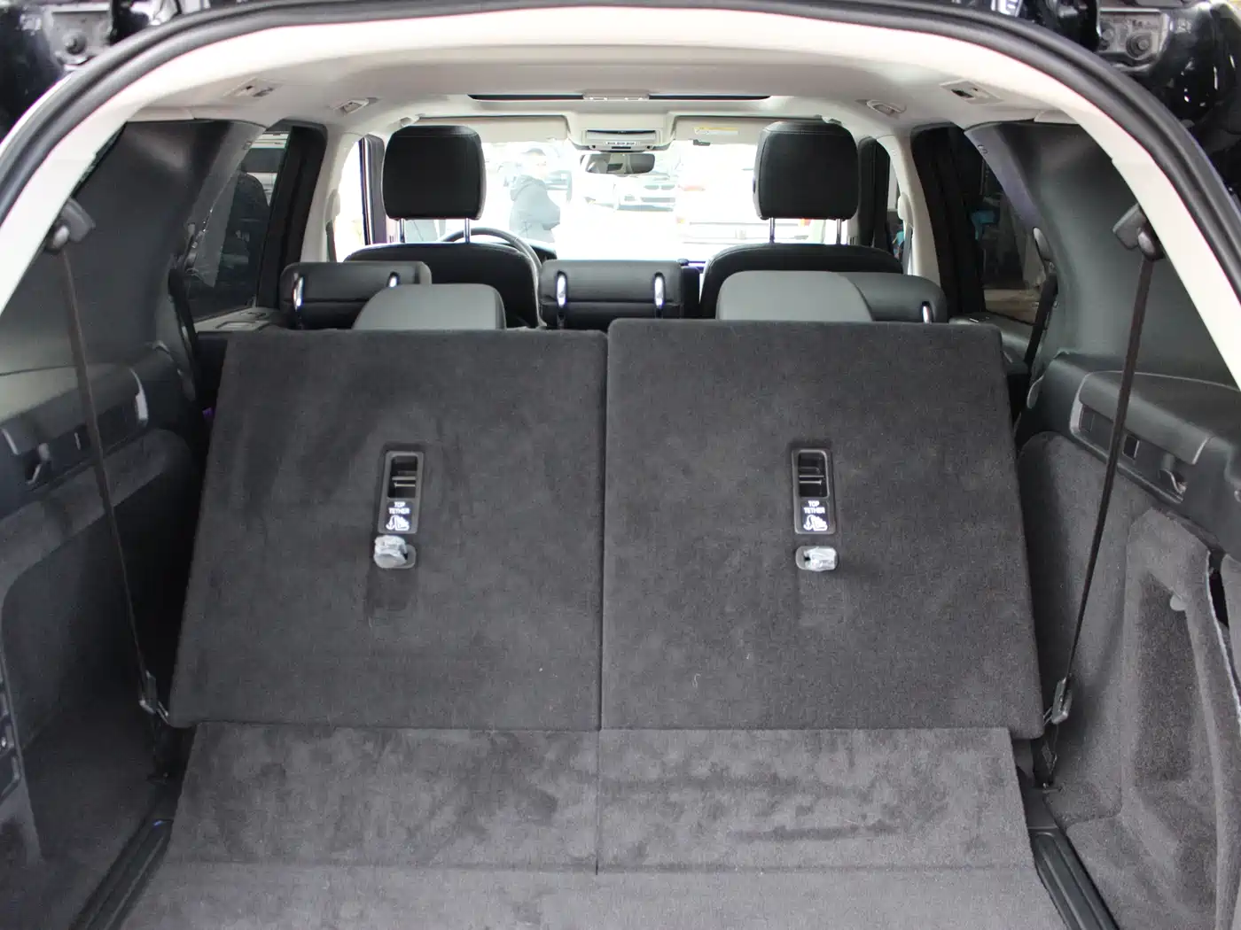 Land Rover Discovery 2024 Model 360PS S фото 15