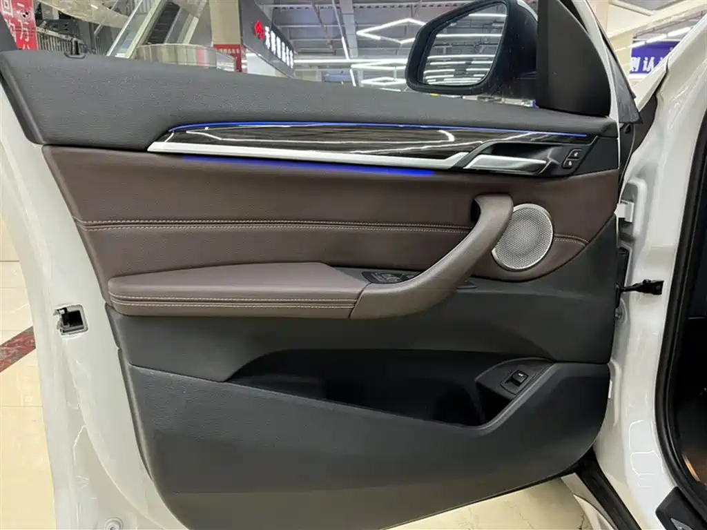 BMW X1 2021 xDrive25Li Exclusive фото 19