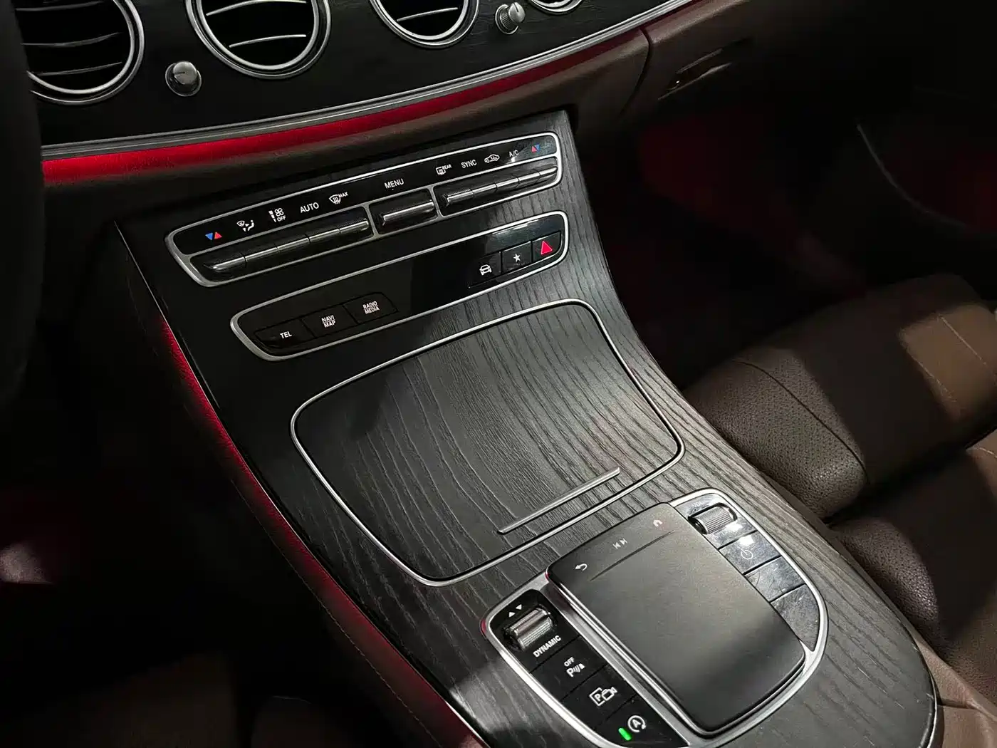 Mercedes-Benz E-Class 2022 Second Facelift E 300 L Fashion фото 16